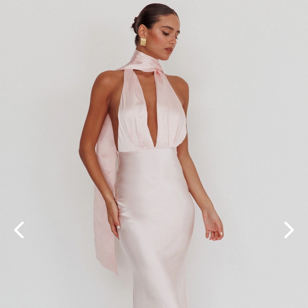 ITALIA AZURE HALTERNECK ROSE DRESS BLUSH D24